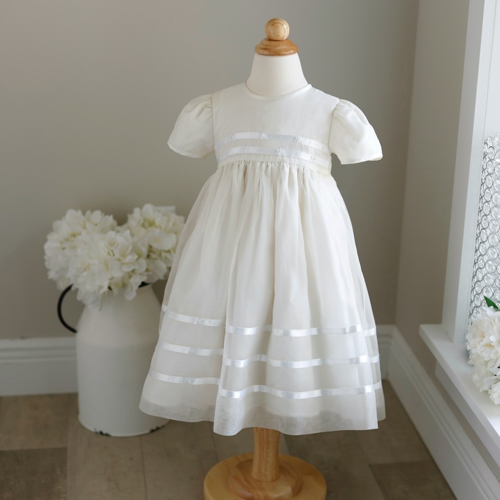 Strasburg Flower Girl Dress Ecru Silk With Pearls Satin Trim Size 2 Short Sleeve